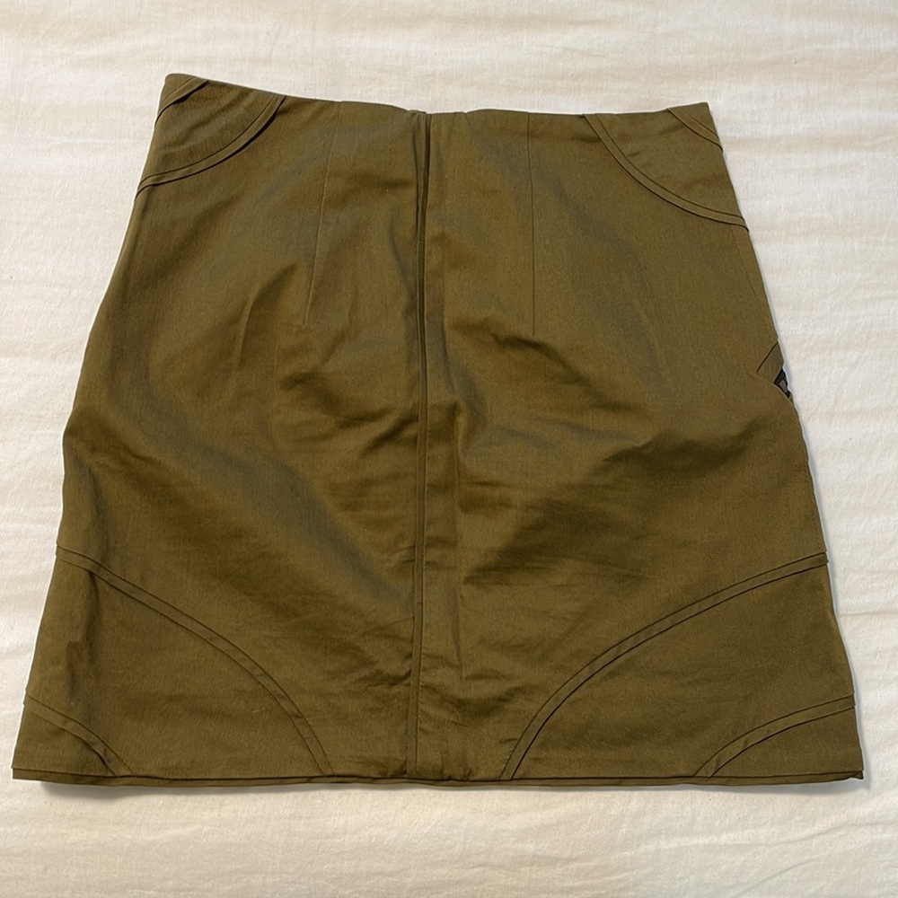 Veronica Beard Linda Front Zipper Olive Skirt - Picture 2 of 3